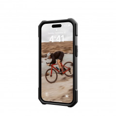 Apple iPhone 15 Coque Urban Armor Gear Essential Étui haut de gamme  MagSAFE  Noir