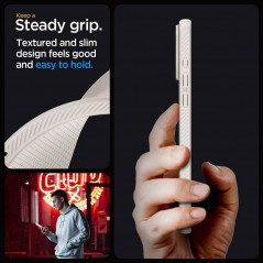 Apple iPhone 15 Pro Max Coque Spigen  Liquid Air Titane naturel
