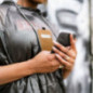 Apple iPhone 16 Plus Étuis verticaux Slim Flexi Fresh Noir