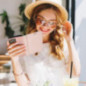 Apple iPhone 14 Portefeuilles MEZZO Book Or rose